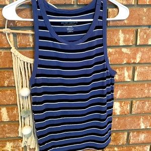 American Eagle Tank Top Size M AEO First Essentials